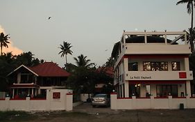 Hotel Petit Elephant À 2*